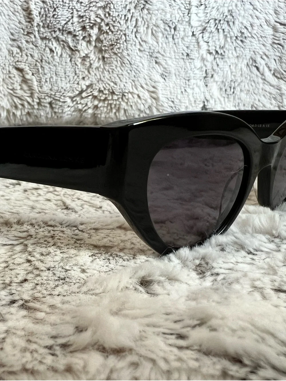 Caroline Lemke chic black